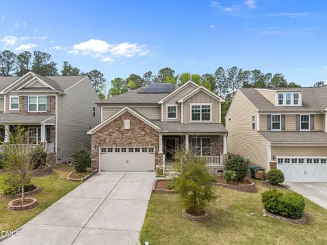 2048 Crampton Grove Way Cary NC 27519