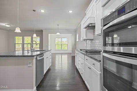 2048 Crampton Grove Way Cary NC 27519