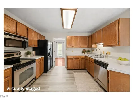 564 Coachman Way Sanford NC 27332
