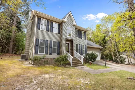 564 Coachman Way Sanford NC 27332