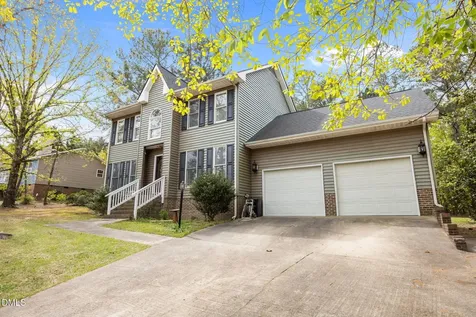 564 Coachman Way Sanford NC 27332
