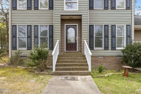564 Coachman Way Sanford NC 27332