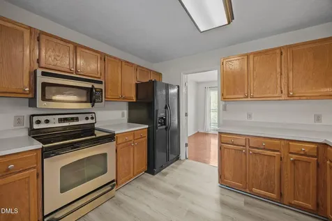 564 Coachman Way Sanford NC 27332