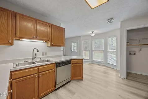 564 Coachman Way Sanford NC 27332