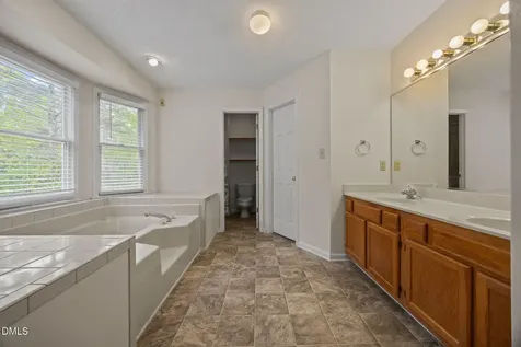 564 Coachman Way Sanford NC 27332