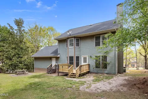 564 Coachman Way Sanford NC 27332