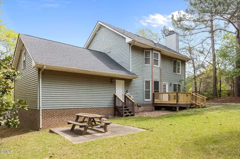 564 Coachman Way Sanford NC 27332