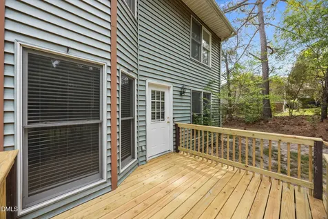 564 Coachman Way Sanford NC 27332