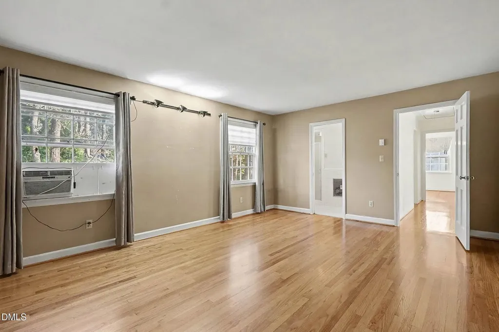 3704 Pembrook Place Raleigh NC 27612