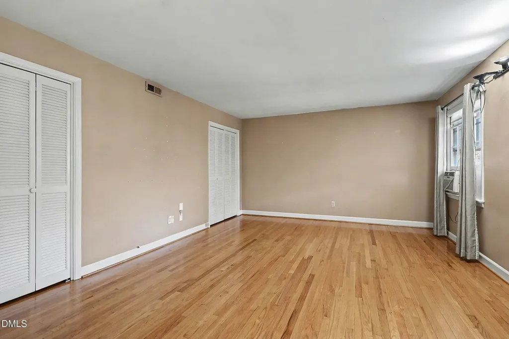 3704 Pembrook Place Raleigh NC 27612
