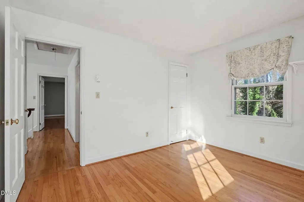 3704 Pembrook Place Raleigh NC 27612