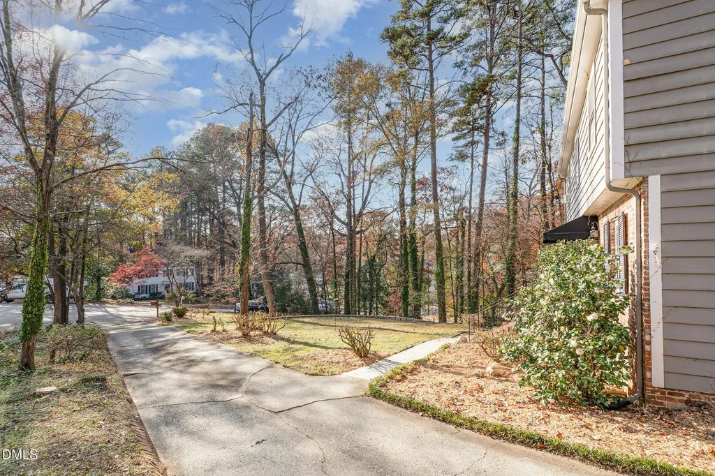 3704 Pembrook Place Raleigh NC 27612