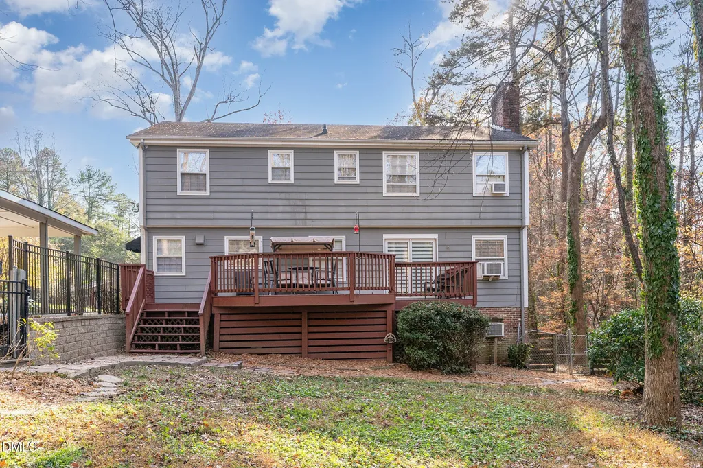 3704 Pembrook Place Raleigh NC 27612
