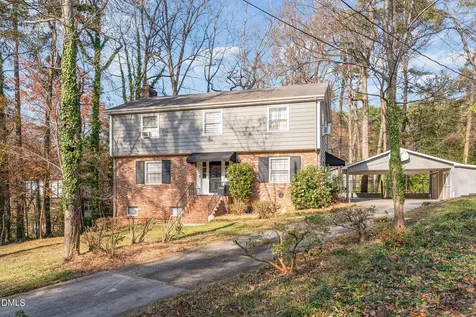3704 Pembrook Place Raleigh NC 27612