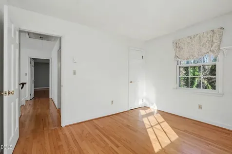 3704 Pembrook Place Raleigh NC 27612