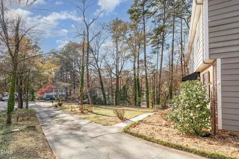 3704 Pembrook Place Raleigh NC 27612