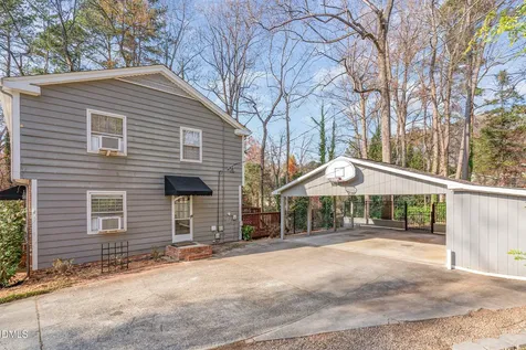 3704 Pembrook Place Raleigh NC 27612