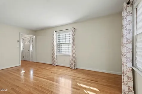 3704 Pembrook Place Raleigh NC 27612