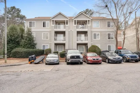 1420 Collegiate Circle Raleigh NC 27606