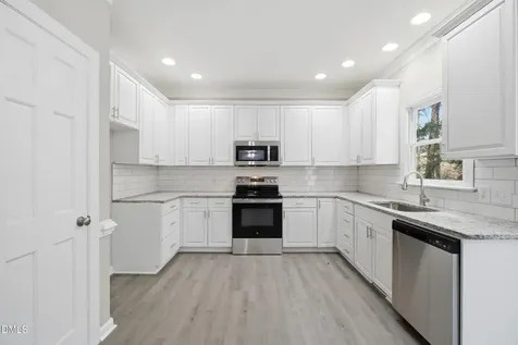 22 Lafoy Drive Clayton NC 27527