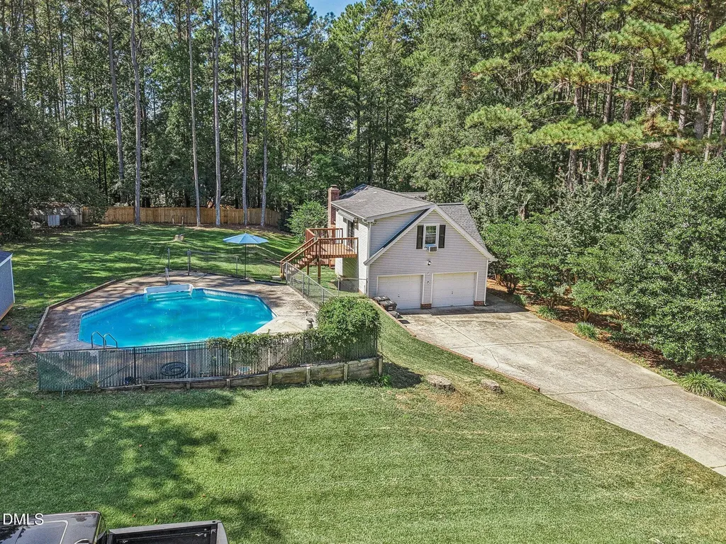 2004 Spring Valley Drive Clayton NC 27520