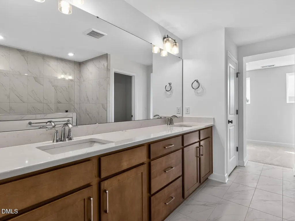 38 Rainbrook Cove Fuquay Varina NC 27526