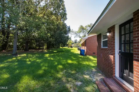 4945 Fieldcrest Drive Fayetteville NC 28303