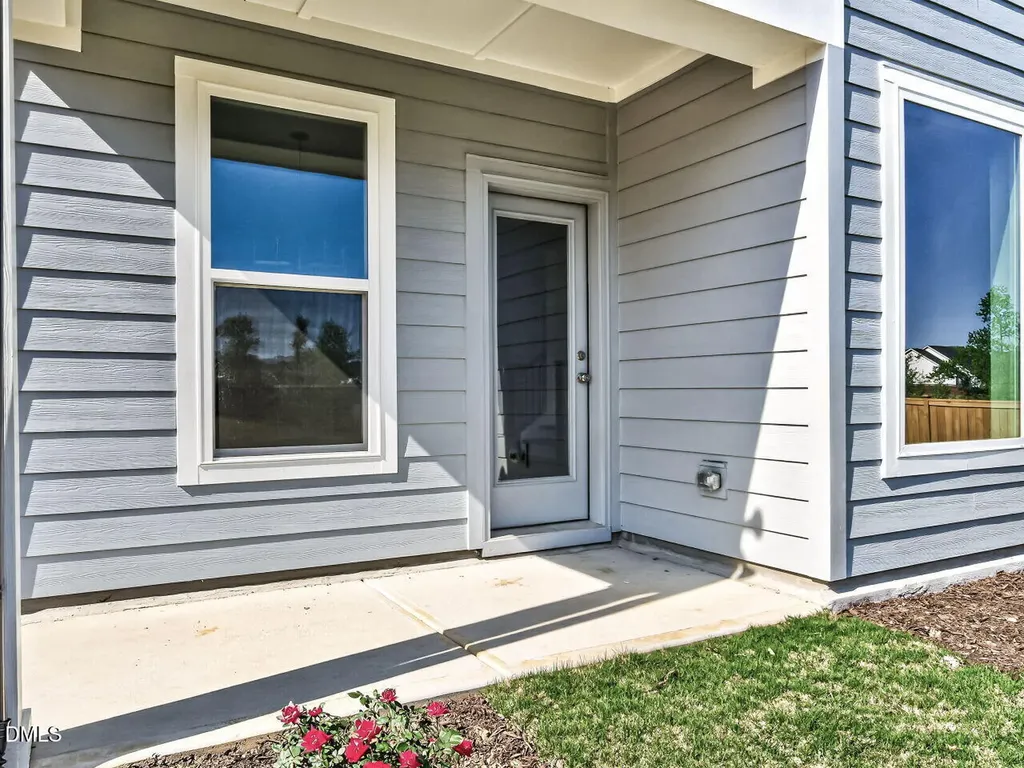 22 Rainbrook Cove Fuquay Varina NC 27526