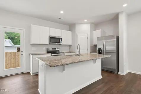 25 Stout Landing Dunn NC 28334