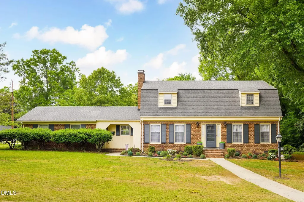 2021 Sunnybrook Drive Burlington NC 27215
