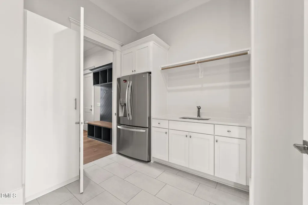 1008 Enchanted Pine Lane Raleigh NC 27614