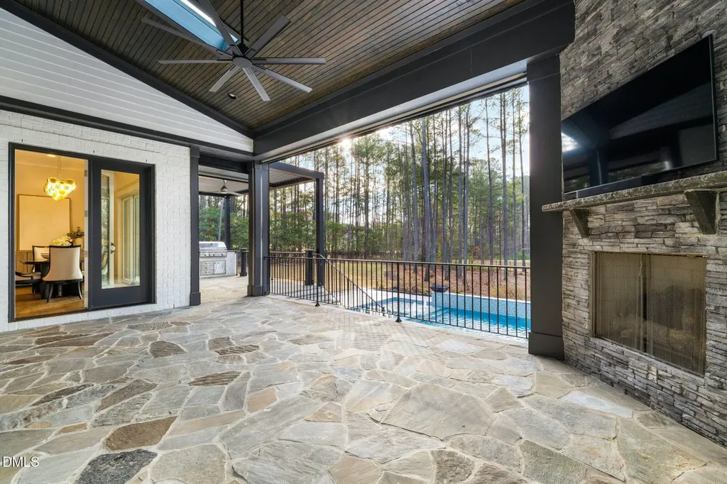 1008 Enchanted Pine Lane Raleigh NC 27614