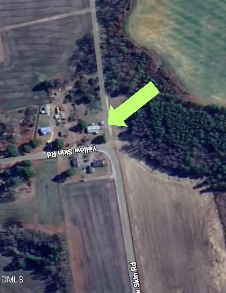 484 Yellow Skin Road Autryville NC 28318