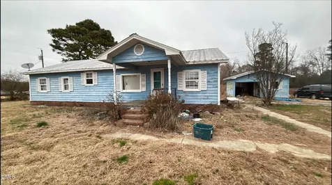 484 Yellow Skin Road Autryville NC 28318