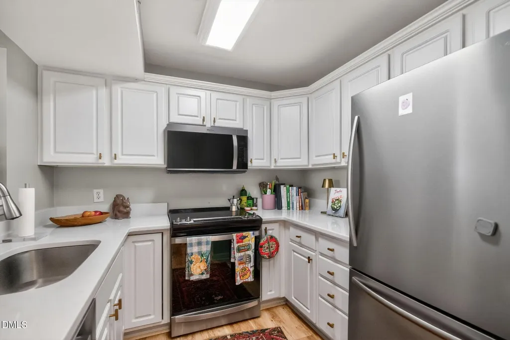 1111 Parkridge Lane Raleigh NC 27605