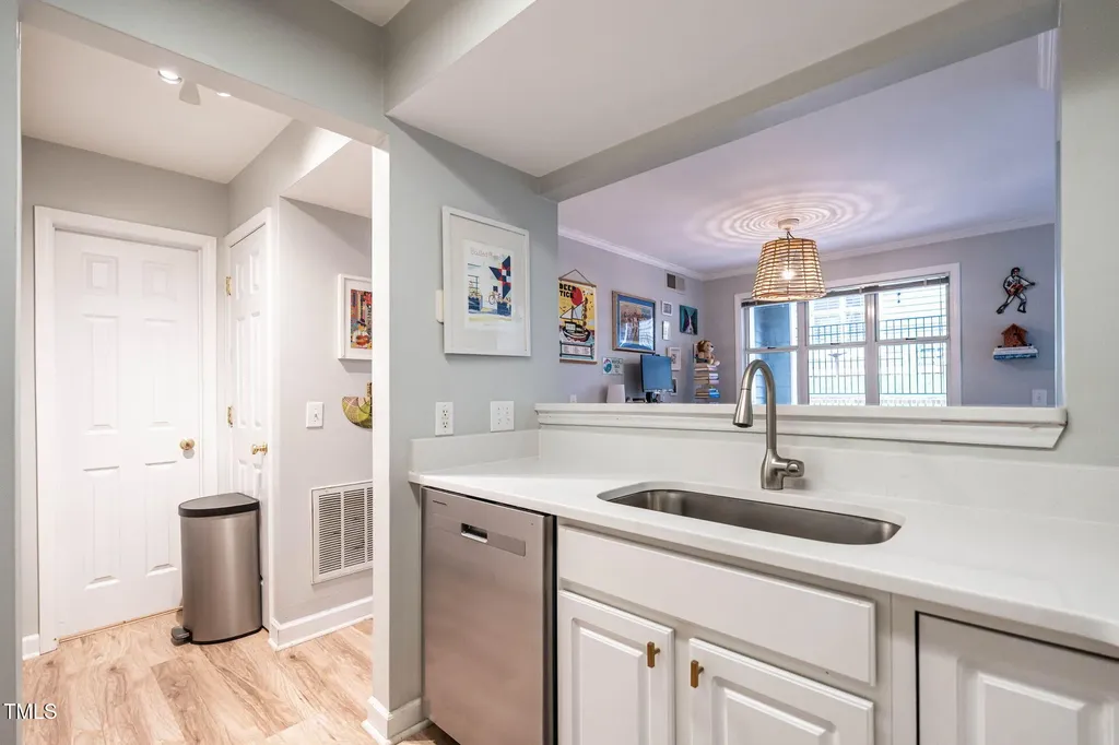 1111 Parkridge Lane Raleigh NC 27605