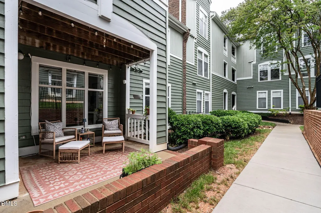 1111 Parkridge Lane Raleigh NC 27605