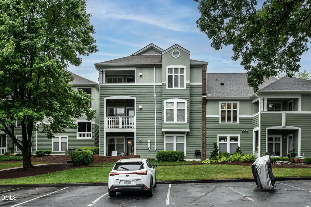 1111 Parkridge Lane Raleigh NC 27605