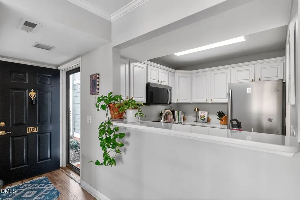 1111 Parkridge Lane Raleigh NC 27605