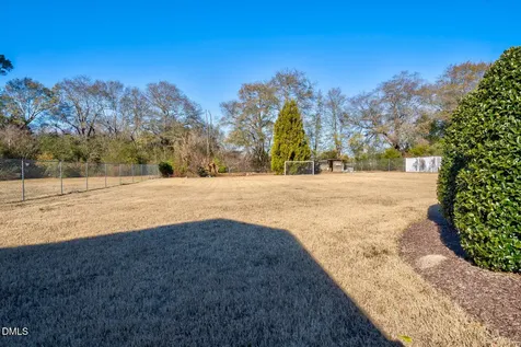 7716 La Finca Road Elm City NC 27822