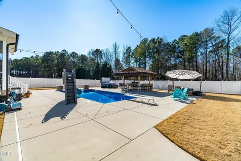 1605 Freedom Road Smithfield NC 27577