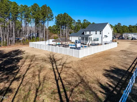 1605 Freedom Road Smithfield NC 27577