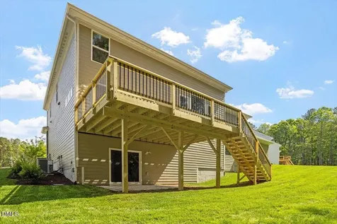 136 Ogden Circle Clayton NC 27527