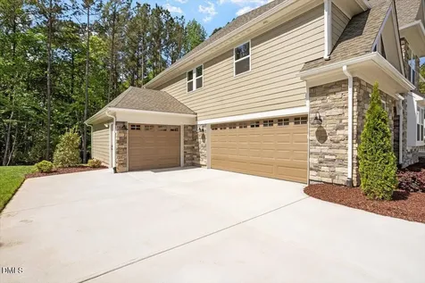 136 Ogden Circle Clayton NC 27527
