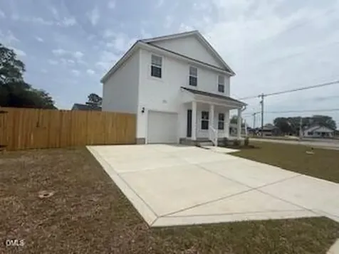 22 Stout Landing Dunn NC 28334