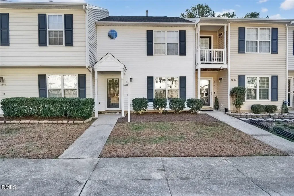 2604 Dwight Place Raleigh NC 27610