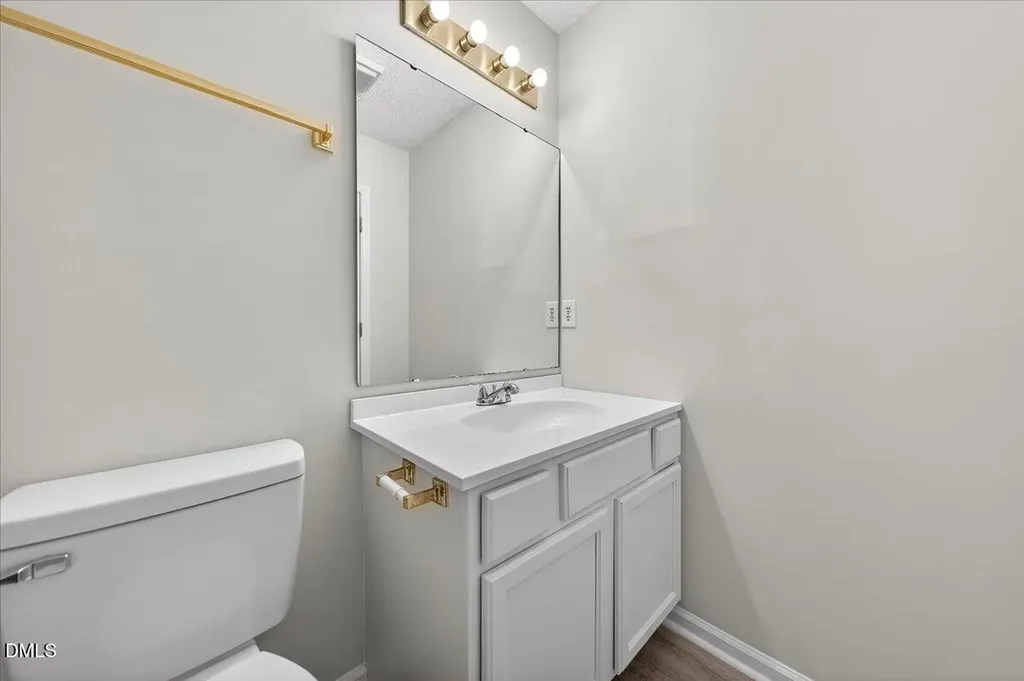 2604 Dwight Place Raleigh NC 27610