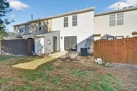 2604 Dwight Place Raleigh NC 27610