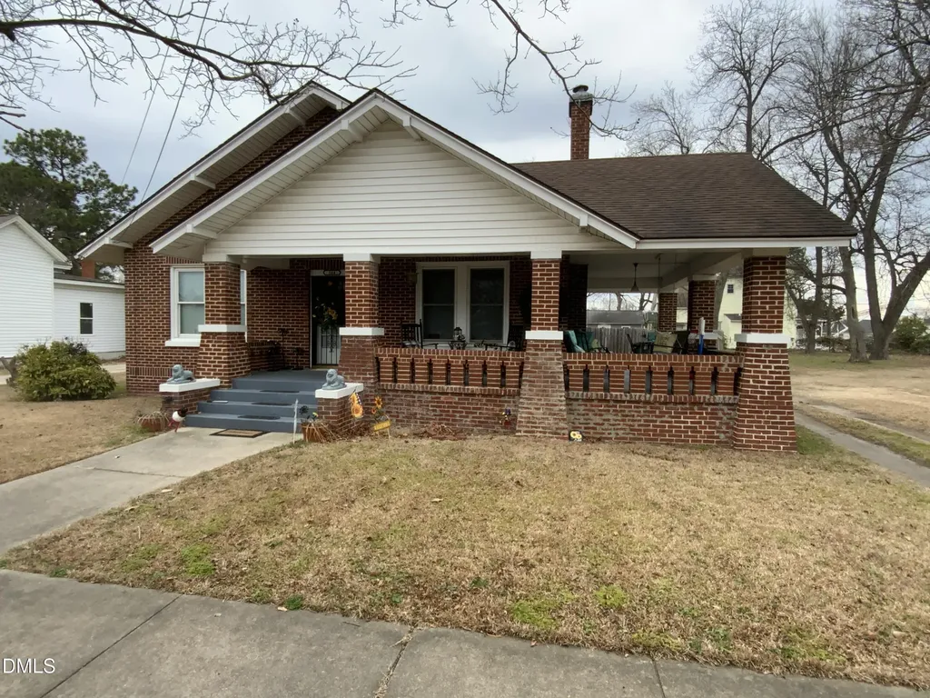 304 W Harnett Street Dunn NC 28334