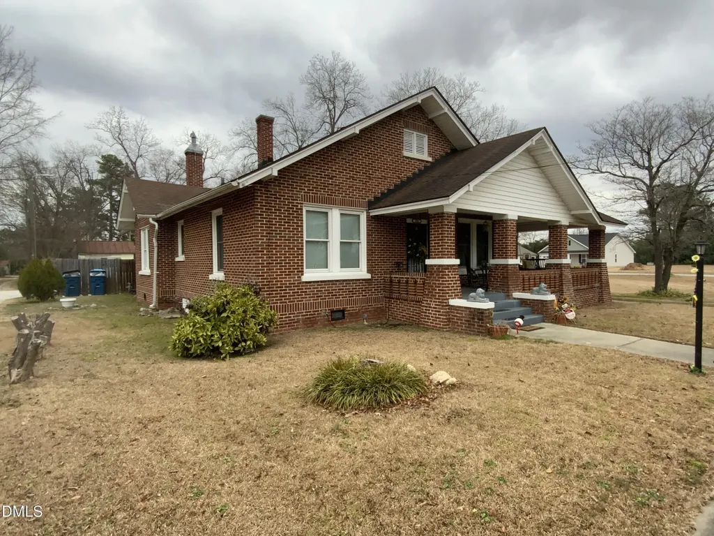 304 W Harnett Street Dunn NC 28334
